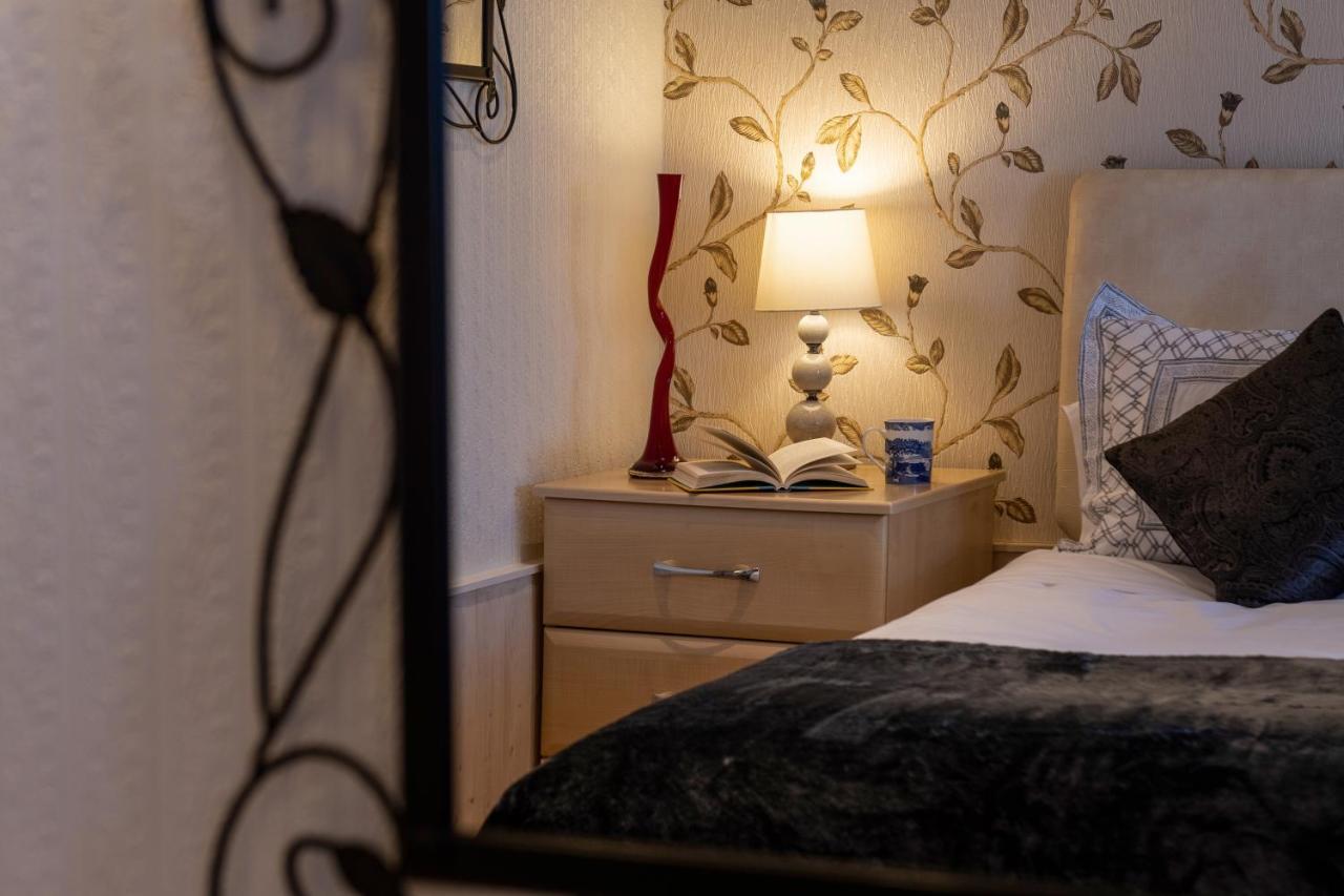 Estuary Lodge Motel B&B Talsarnau Kültér fotó
